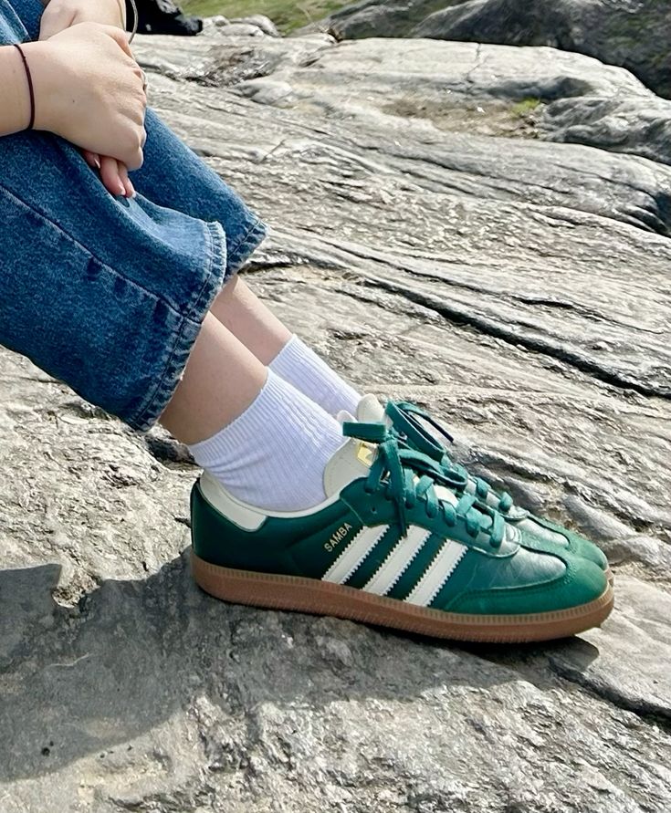 TENIS ADIDAS SAMBA VERDE DAMA - Imagen 2